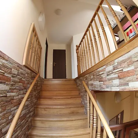 Moravka شقة ريخنوف ناد كنيجنو